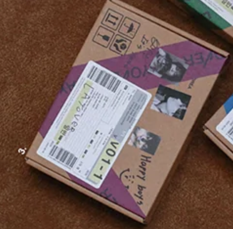BTS V - LAYOVER 1ST SOLO ALBUM