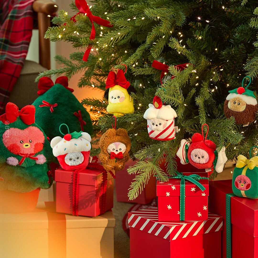 BT21 - MINI MININI PETIT HOLIDAY ORNAMENT DOLL KEYRING