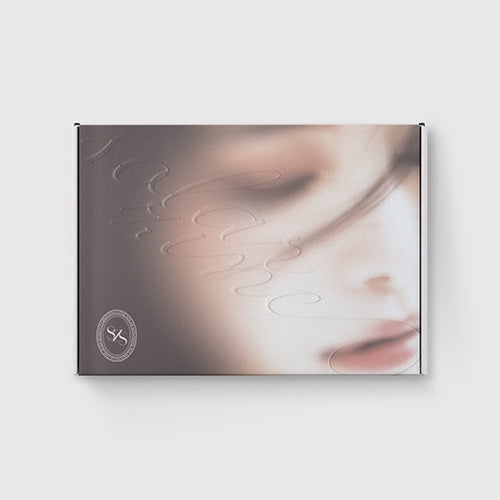 MAMAMOO SOLAR - SOLARZINE 2025 SEASON'S GREETINGS