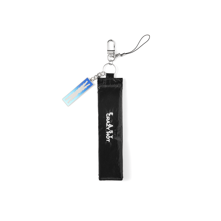 LE SSERAFIM - EASY CRAZY HOT 2025 TOUR OFFICIAL MD STRAP KEYRING