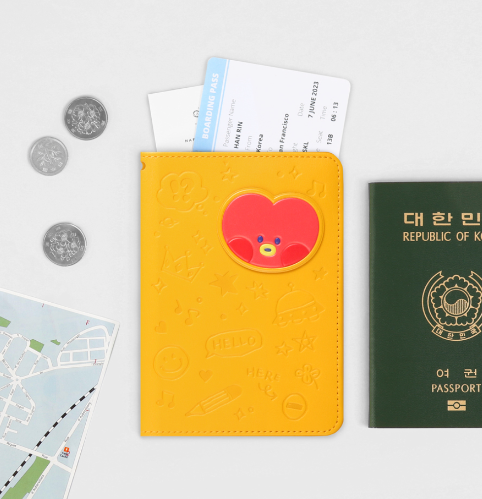 BT21 MININI LEATHER PATCH PASSPORT COVER