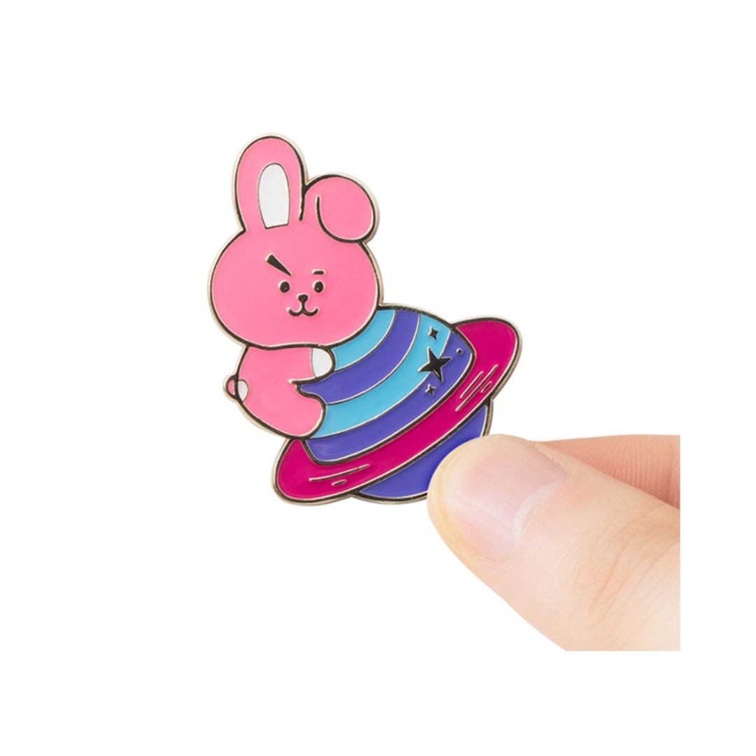 BT21 SPACE WAPPEN METAL BADGE