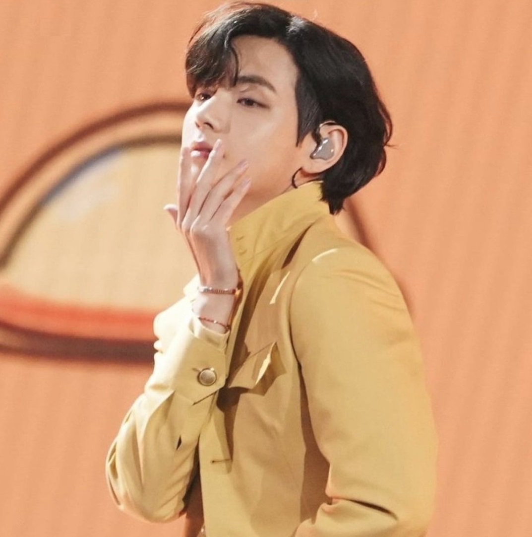 ABITMOR LAYER CHAIN BRACELET (BTS V'S PICK)