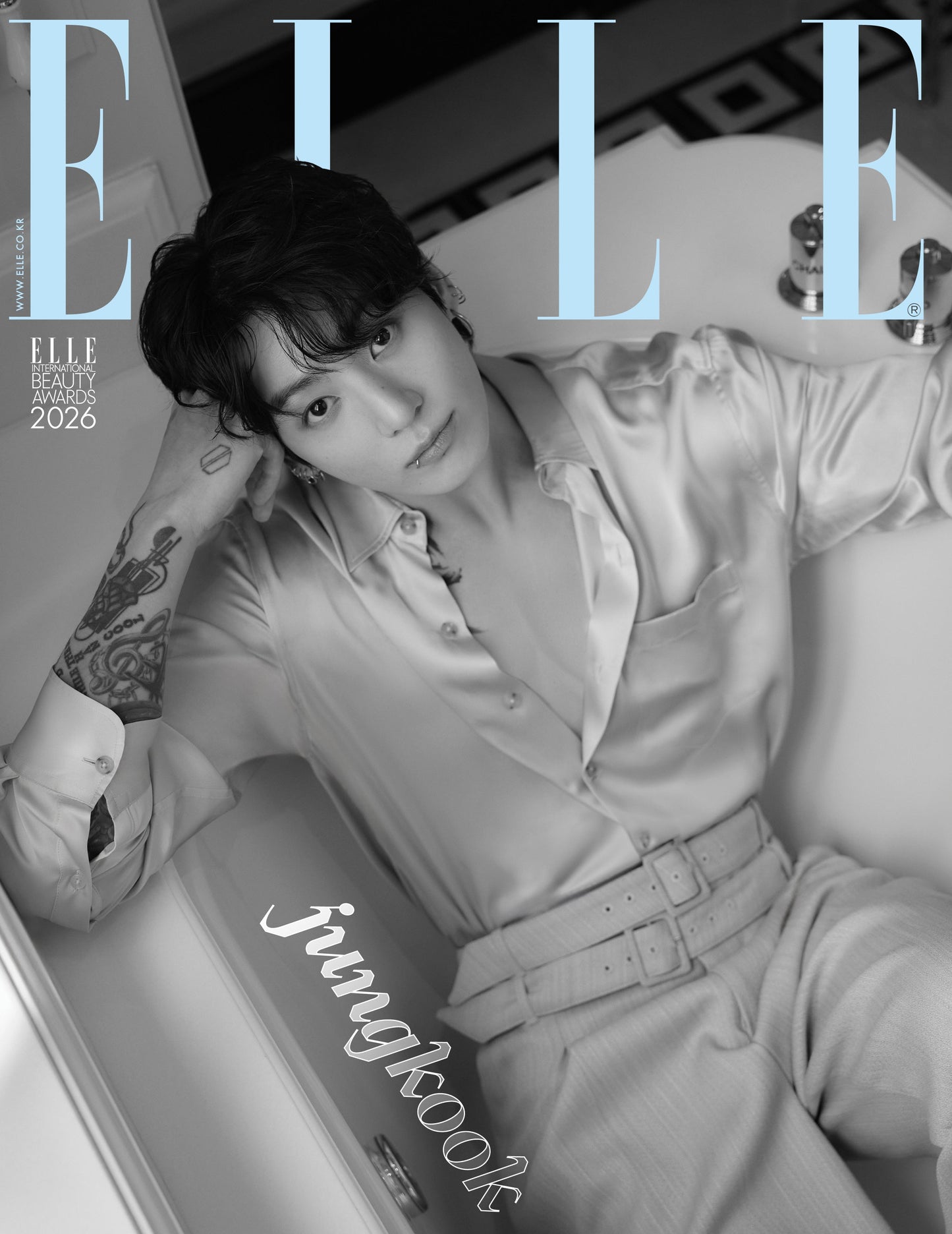 [Pre-Order] BTS JUNG KOOK - ELLE MAGAZINE 2026 JANUARY ISSUE
