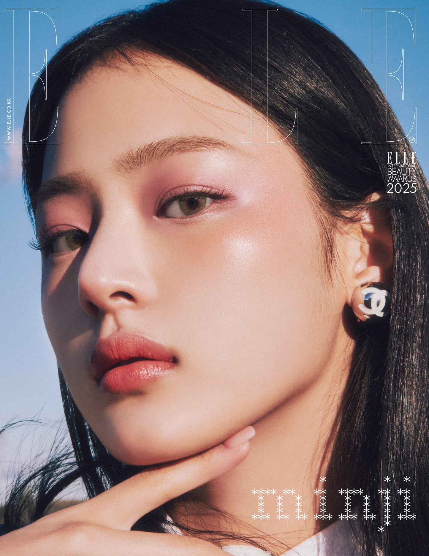 NEWJEANS MINJI - ELLE MAGAZINE 2025 JANUARY ISSUE