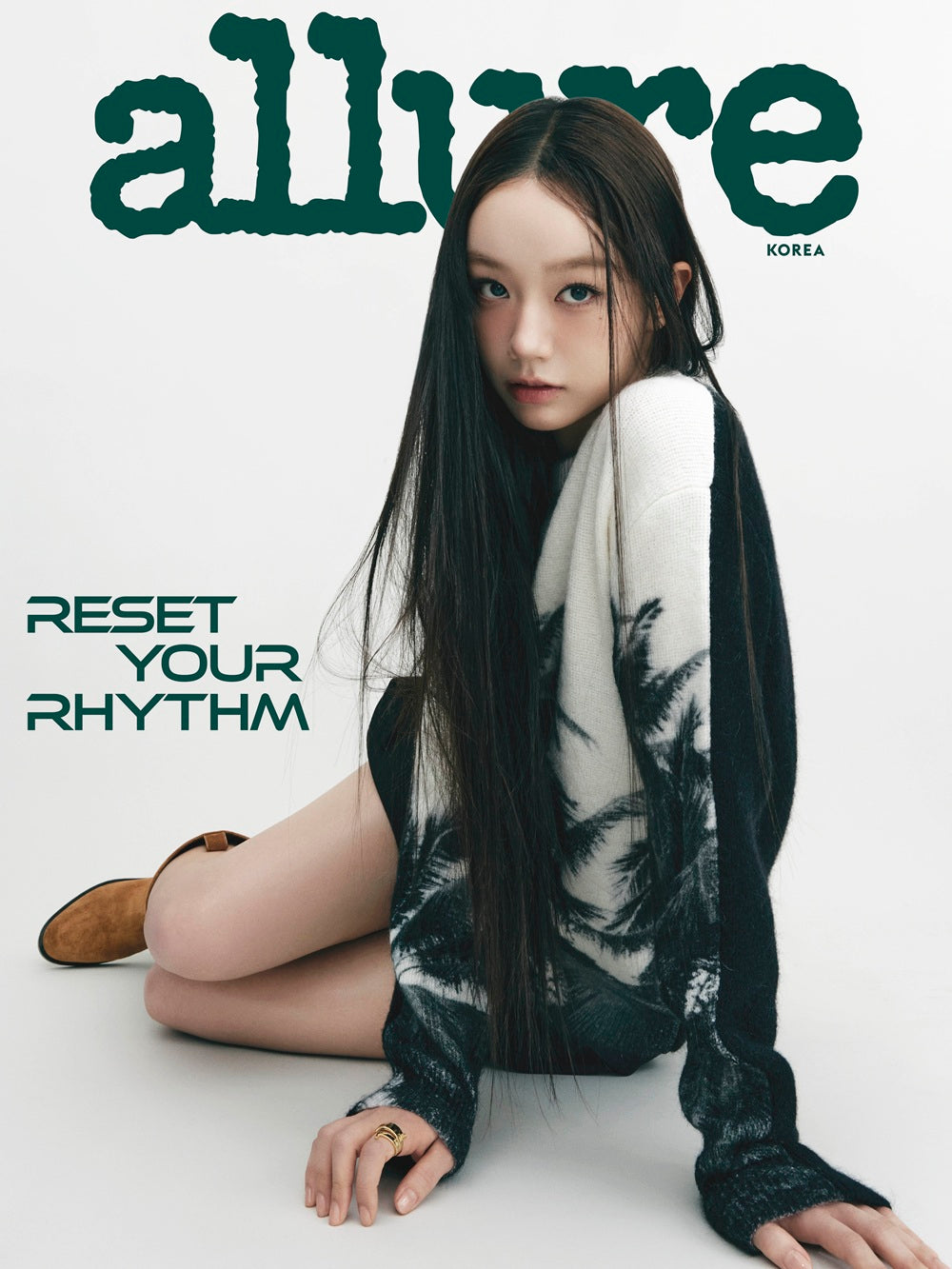 [Pre-Order] HYERI - ALLURE MAGAZINE 2026 JANUARY ISSUE