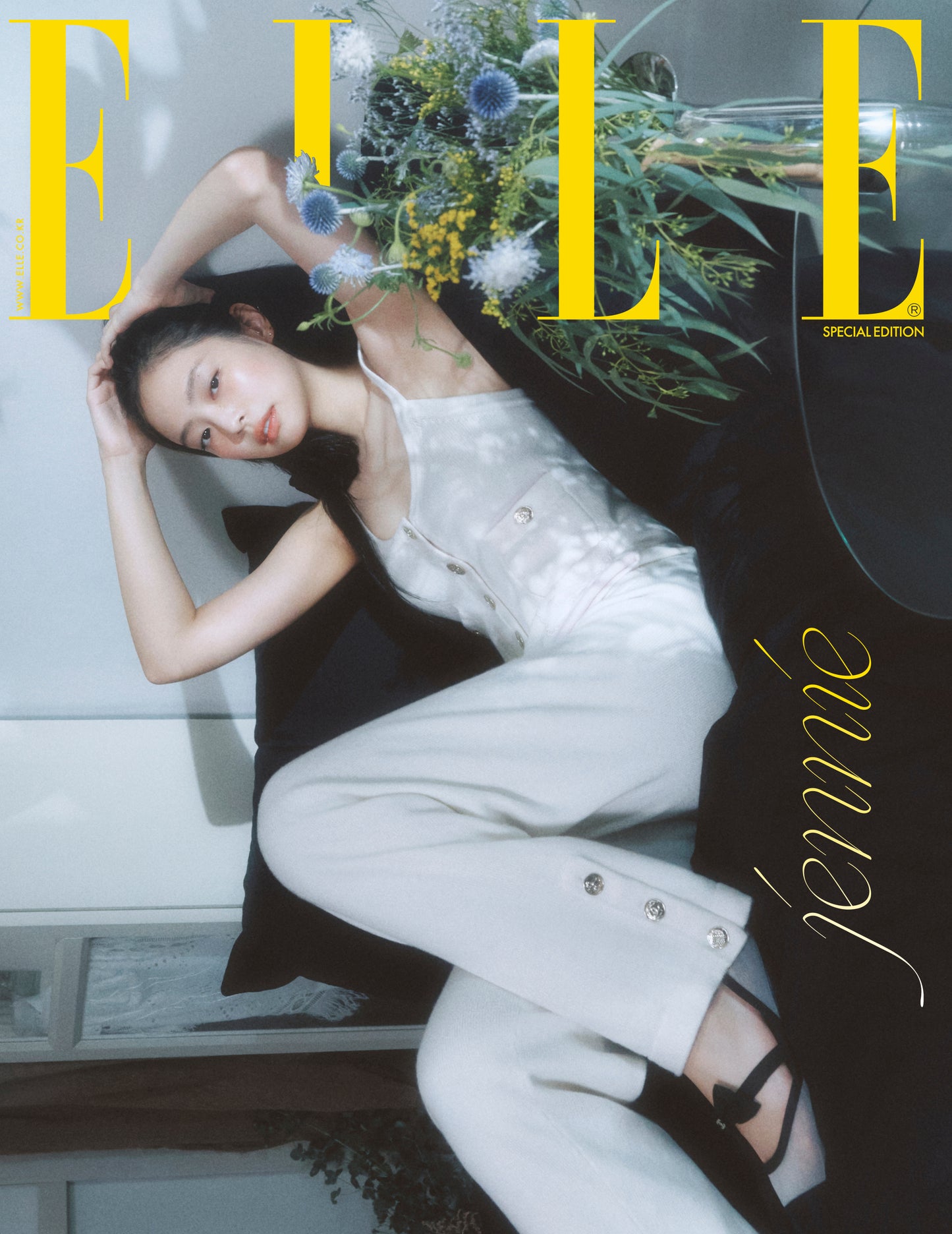 [Pre-Order] JENNIE - ELLE MAGAZINE AUGUST 2025 SPECIAL EDITION