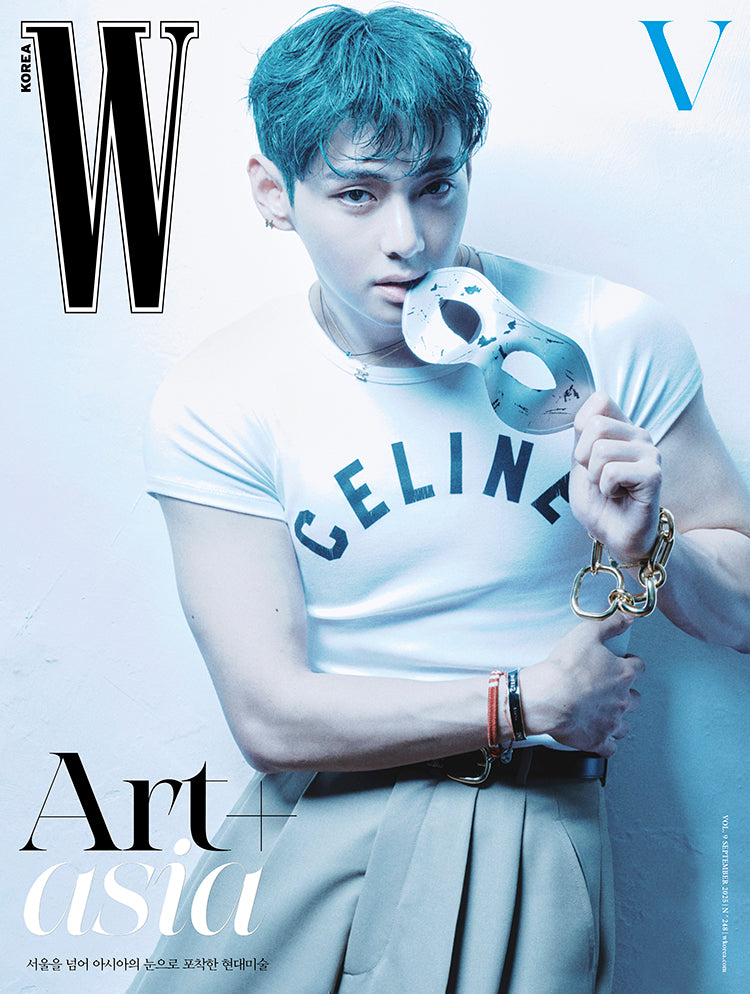 [Pre-Order] BTS V - W MAGAZINE 2025 VOLUME 9