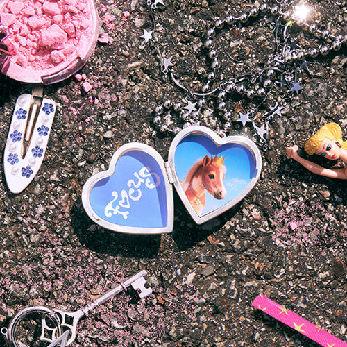 [Pre-Order] HEARTS2HEARTS - FOCUS 1ST MINI ALBUM HEART LOCKET SMART ALBUM VER