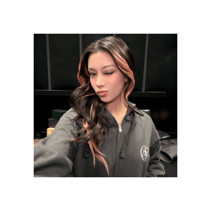 [Pre-Order] KATSEYE - THE BEAUTIFUL CHAOS OFFICIAL MD HOODIE ZIP-UP