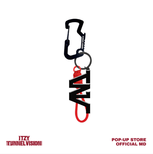 [Pre-Order] ITZY - TUNNEL VISION POP UP STORE OFFICIAL MD METAL CARABINER KEYRING