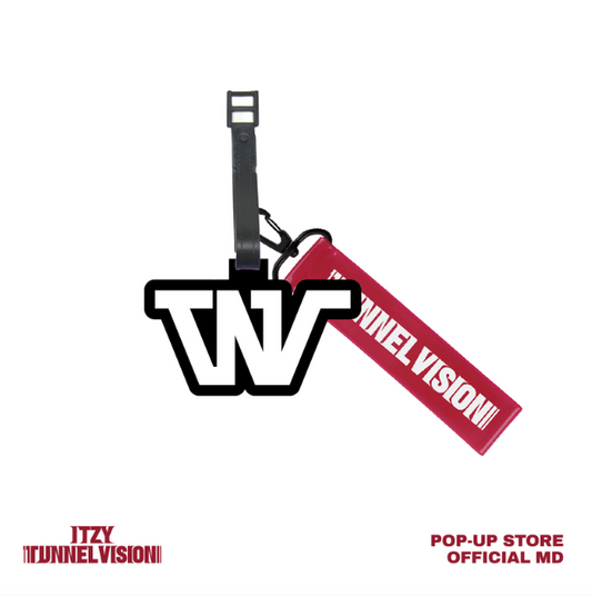 [Pre-Order] ITZY - TUNNEL VISION POP UP STORE OFFICIAL MD REFLECTOR LUGGAGE TAG