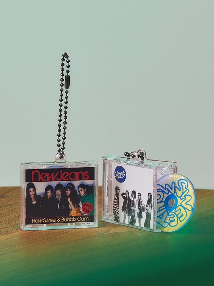 NEWJEANS - NJ HOW SWEET MD MINI CD CASE KEYRING