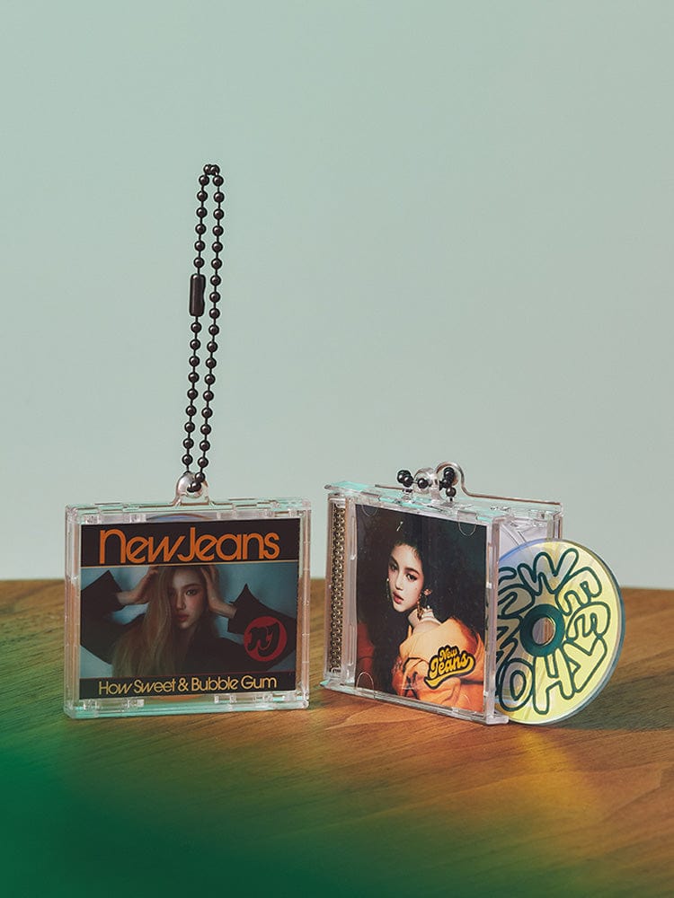 NEWJEANS - NJ HOW SWEET MD MINI CD CASE KEYRING