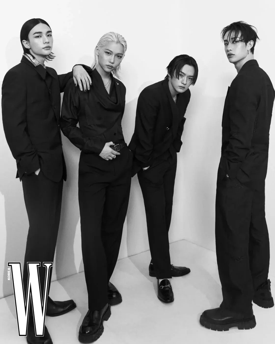 STRAY KIDS - W KOREA MAGAZINE 2024 VOL.6 ISSUE(JUNE)